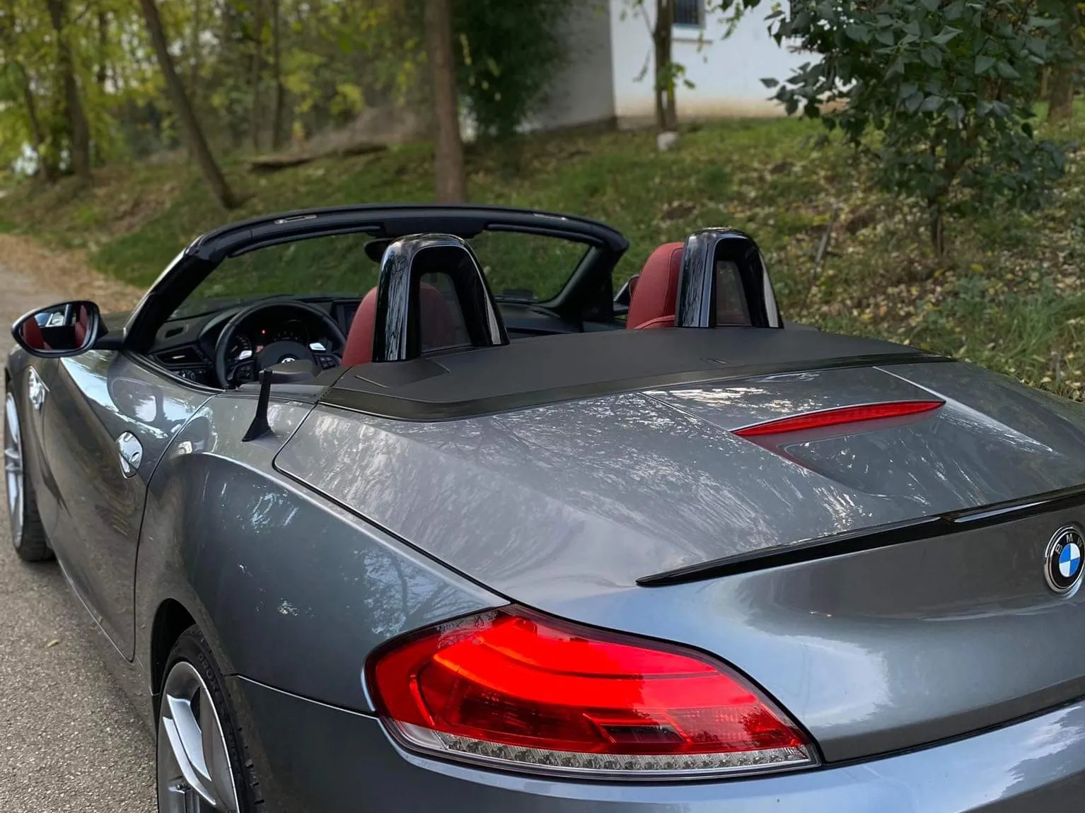 BMW Z4 - Bukókeret - TeckWrap: GlossBlack