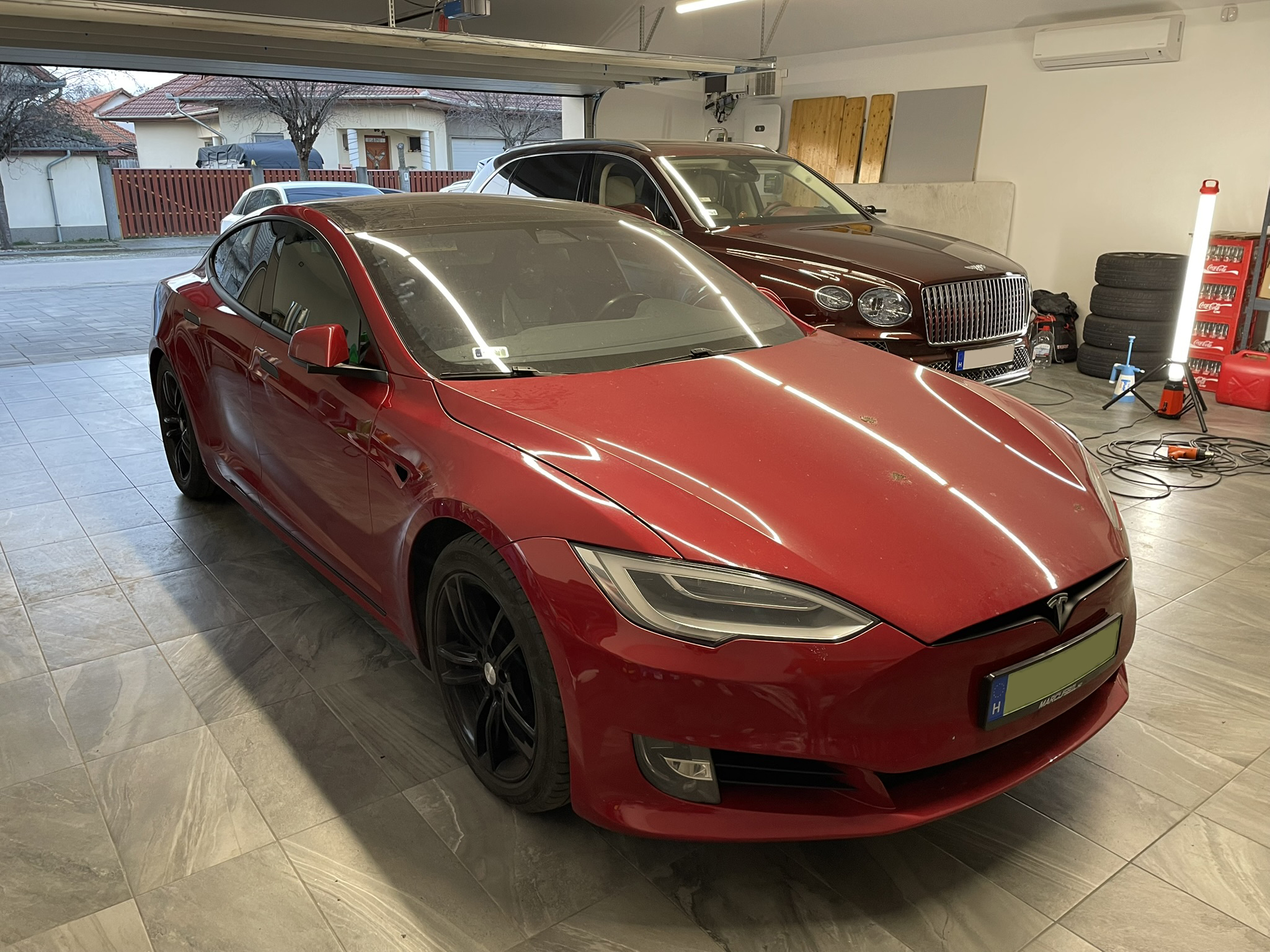 Tesla Model S | Króm eltüntetés / Chrome Delete
