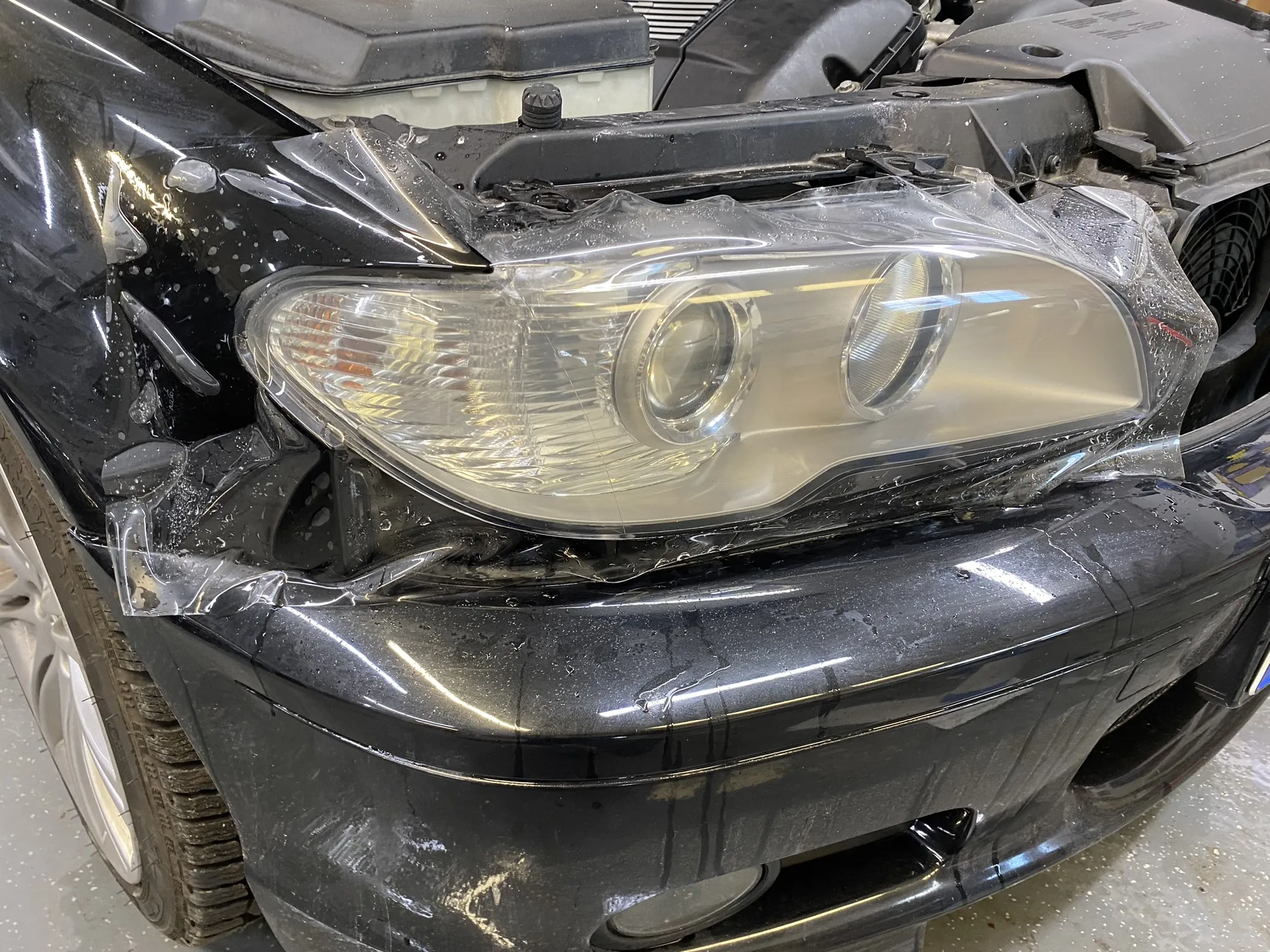 BMW E46 - Lámpakővédő fólia + Polír
